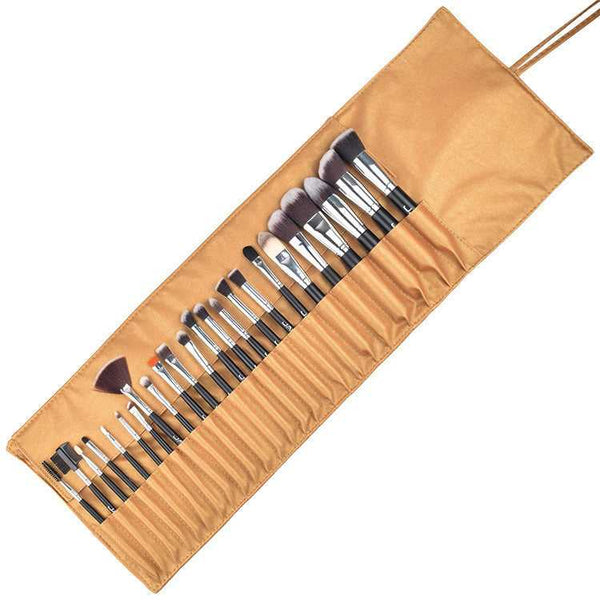 cosmetic brush kit for makeup application